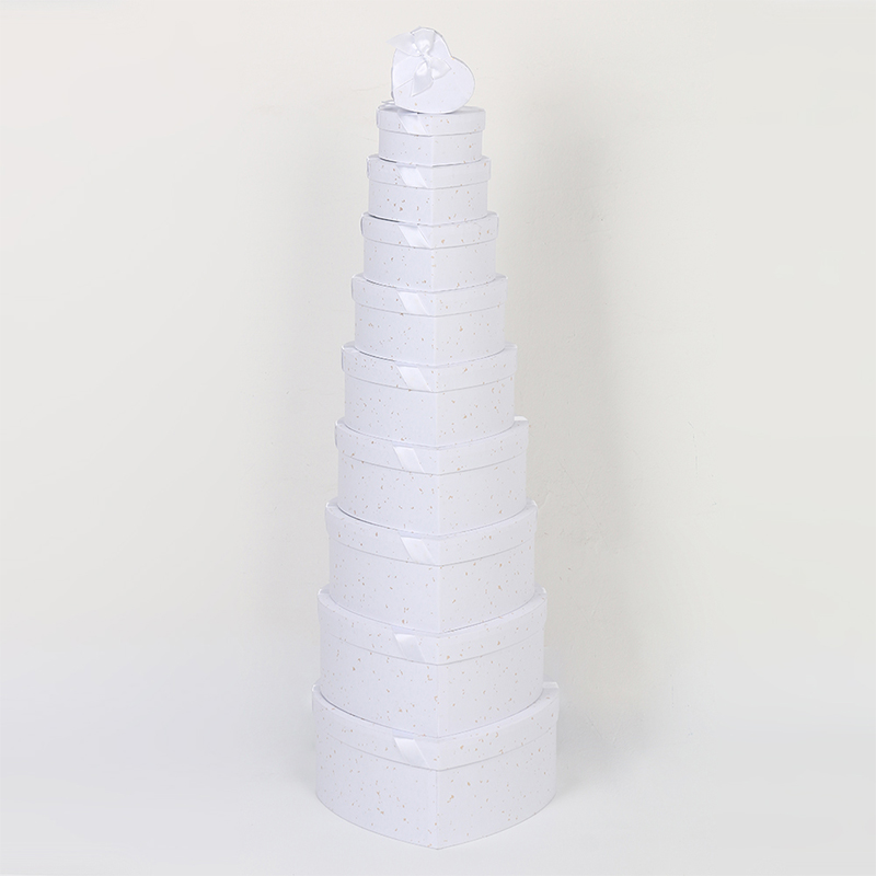 1001 Decorative Cardboard Valentine's Day Heart-Shaped Candy Box 1001 Decorative Cardboard Valentine's Day Heart-Shaped Candy Box