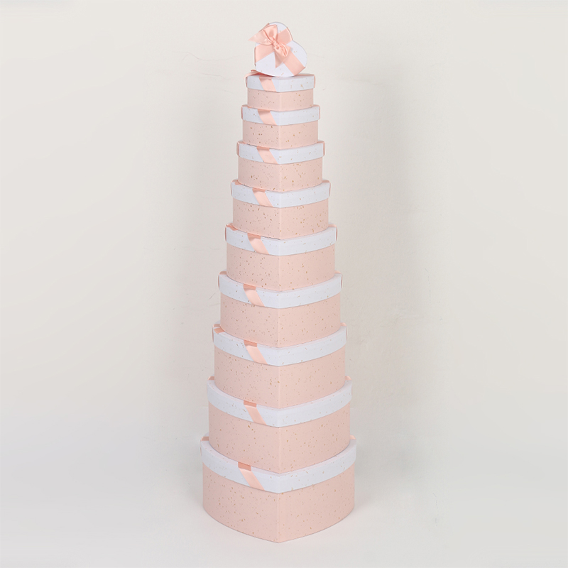 1001 Decorative Cardboard Valentine's Day Heart-Shaped Candy Box 1001 Decorative Cardboard Valentine's Day Heart-Shaped Candy Box