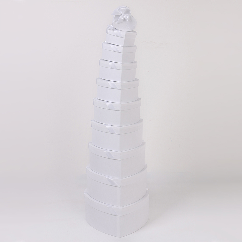 1001 Decorative Cardboard Valentine's Day Heart-Shaped Candy Box 1001 Decorative Cardboard Valentine's Day Heart-Shaped Candy Box